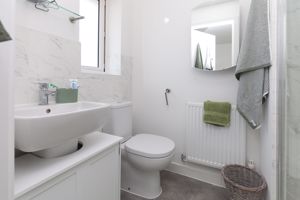 En Suite- click for photo gallery